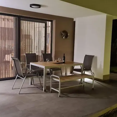 Primorka Oleander Appartement *