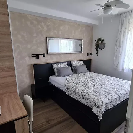 Primorka Oleander Appartement *