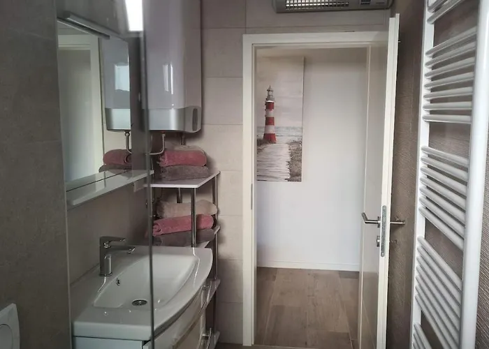 Primorka Oleander 公寓