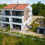Апартаменты Primorka Oleander